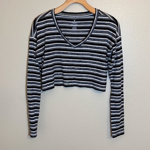 Bundle Forever 21 And American Eagle Tops - Picture 10 of 11